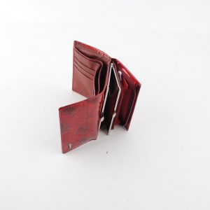 Малко дамско портмоне от естествена кожа красиво с пеперуди 27252